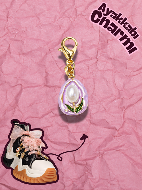 Hugs & Gifts – Coquette Charm | Lila İnci Çiçek Charm 💜✨