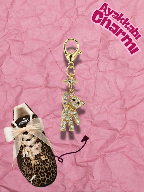 Hugs & Gifts – Yıldız Tutan Ayıcık Charm 🧸✨