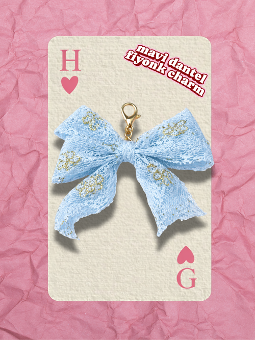 Hugs & Gifts – Coquette Charm | Mavi Dantel Fiyonk 🎀💫