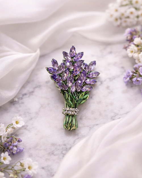 Hugs & Gifts | Kristal Lavanta Buketi Broş 💐✨