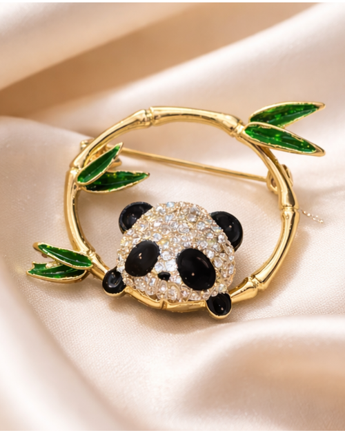 Hugs & Gifts | Bambu Rüyası Panda Broş 🐼✨