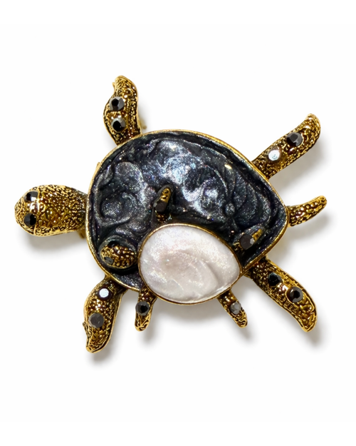 Hugs & Gifts | Ay Işığı Kaplumbağa Broş 🐢✨