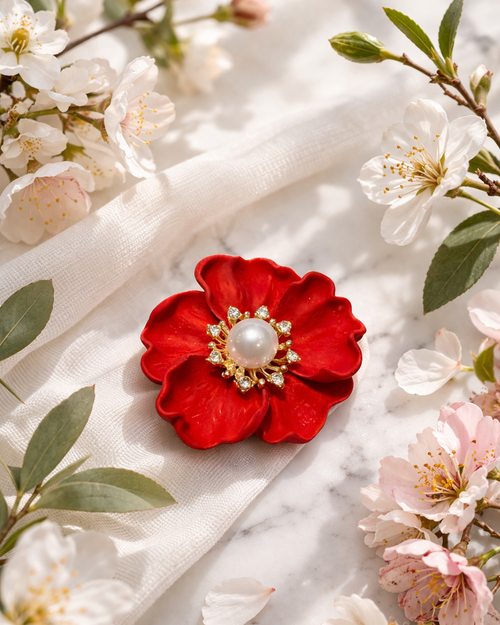 Hugs & Gifts | Nar Çiçeği Işıltısı Broş 🌺✨