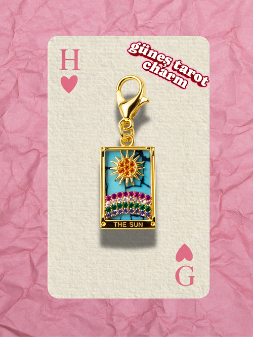 Hugs & Gifts – Astro Charm | Güneş Kartı ☀️✨