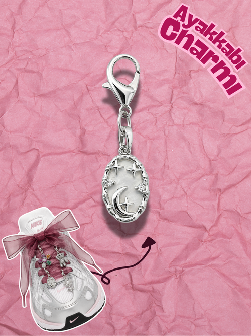 Hugs & Gifts – Coquette Charm | Ay Işığı Madalyon Charm ✨