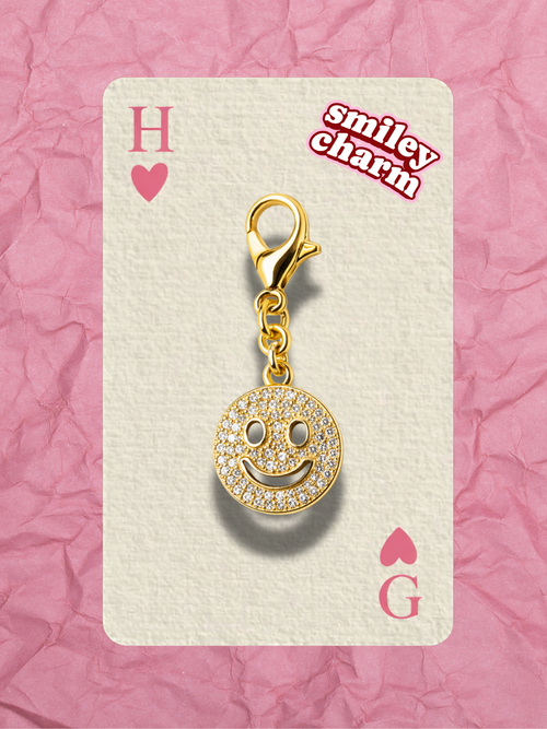 Hugs & Gifts – Fun Charm | Işıltı Smile 😄✨